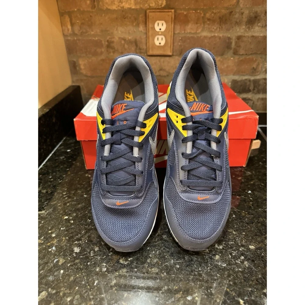 Size 11.5 - Nike Air Max Correlate Obsidian Varsity Maize